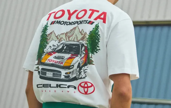 El Celica sale de la carretera: Toyota convierte su memoria deportiva en una plataforma de moda